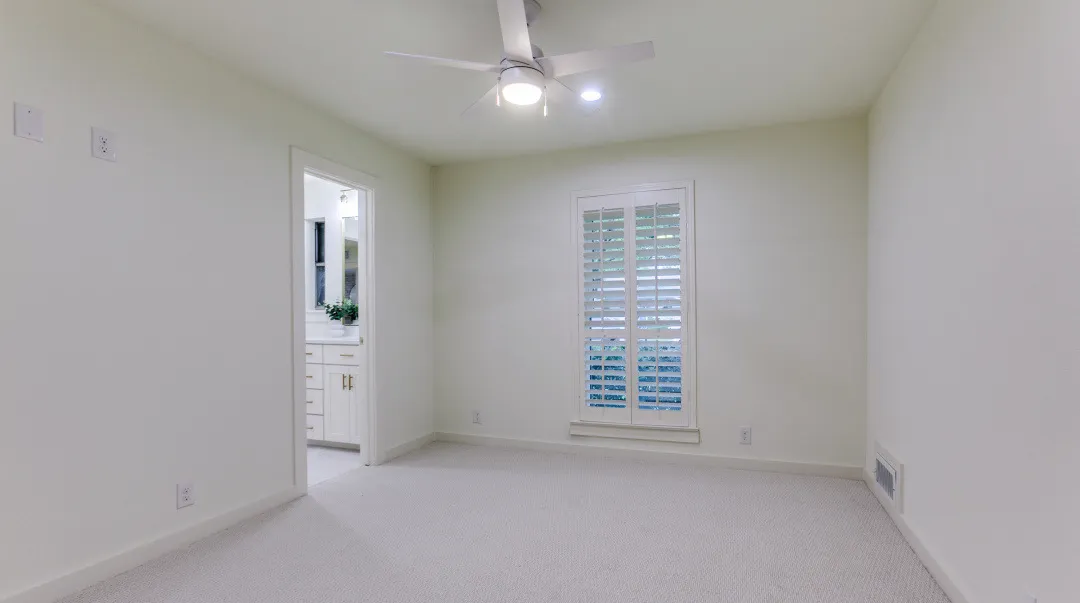 1409 Navarro after renovation, photo 12