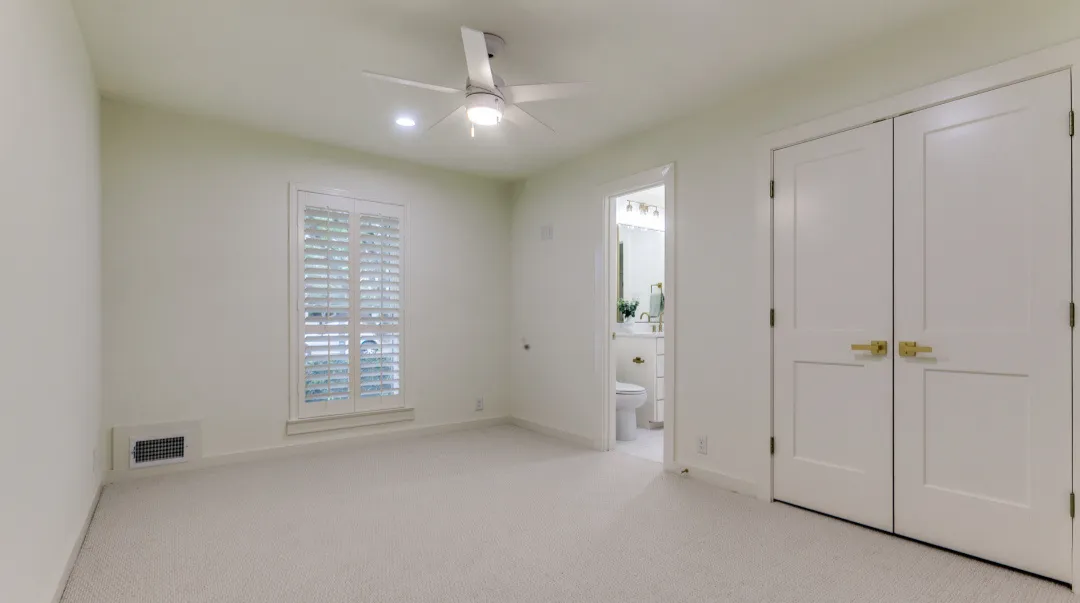 1409 Navarro after renovation, photo 13