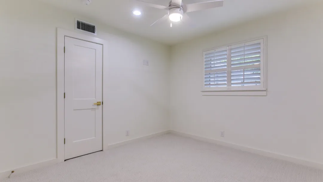 1409 Navarro after renovation, photo 16