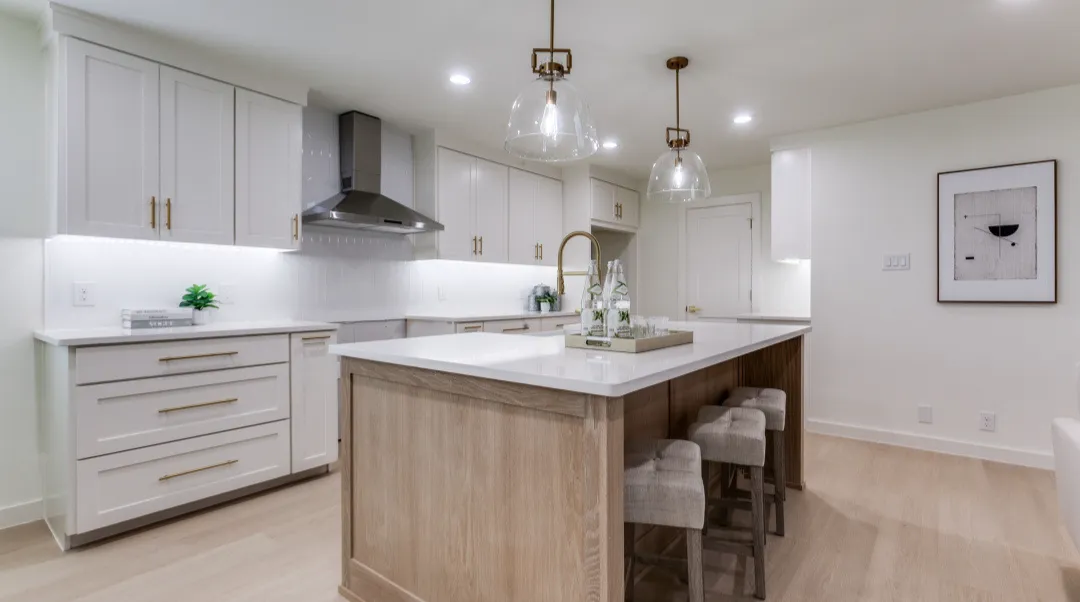 1409 Navarro after renovation, photo 6